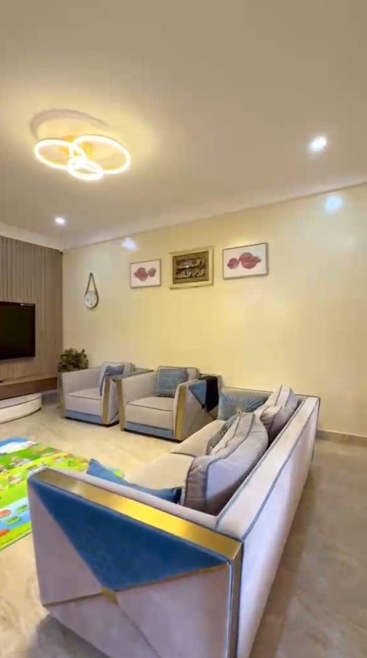 STANDARD 3 BEDROOM TERRACE DUPLEX FOR SALE